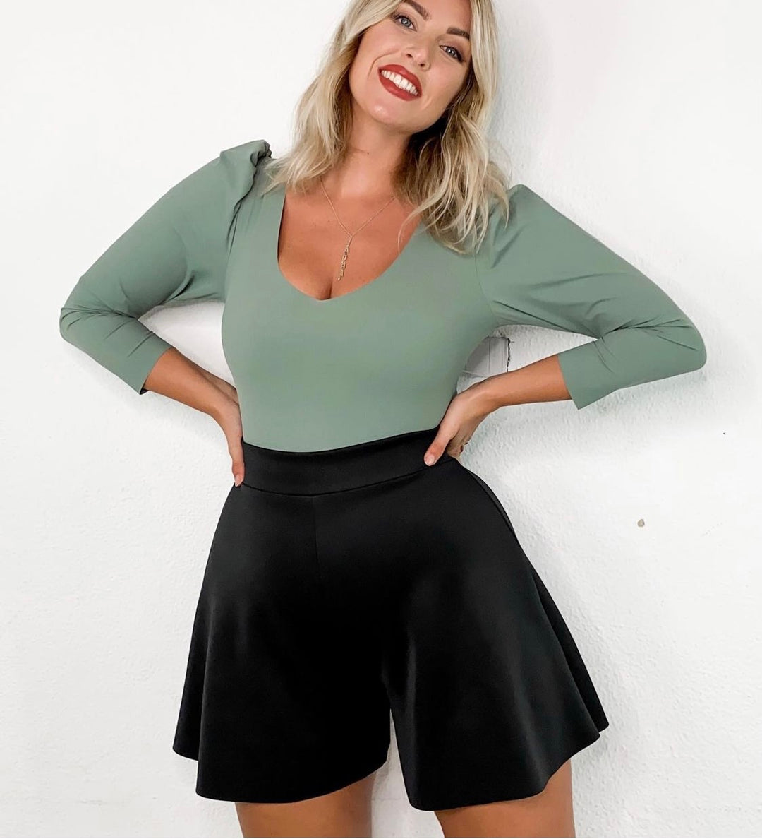 RUFFLE Body with Puff Sleeves - SAGE